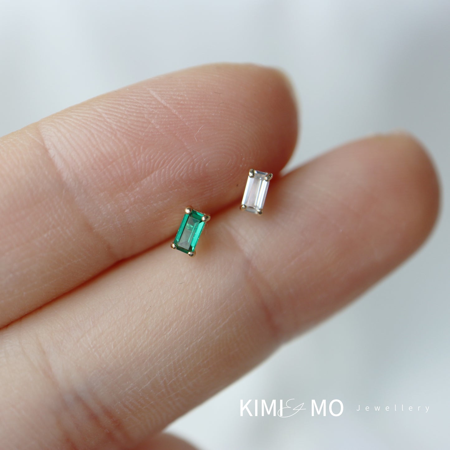 Boucle d'oreille à tige en diamant taille émeraude - Or Vermeil et argent sterling -**Collection Géométrique**