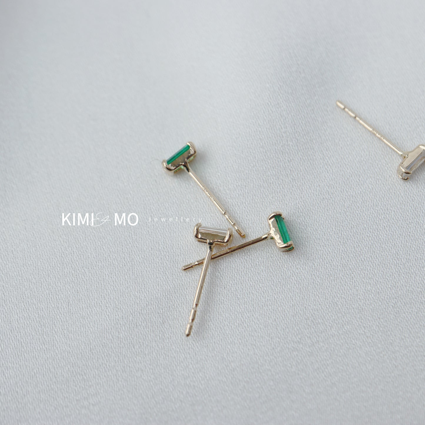 Boucle d'oreille à tige en diamant taille émeraude - Or Vermeil et argent sterling -**Collection Géométrique**