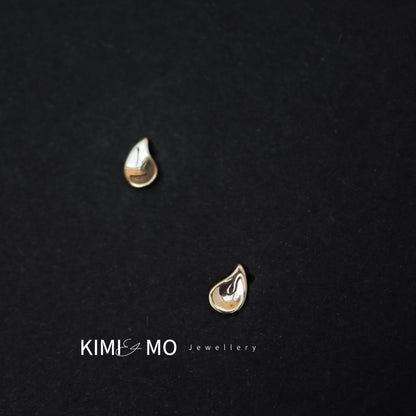 Teardrop Stud Earrings - 9K Solid Gold -**Geometric Collection**