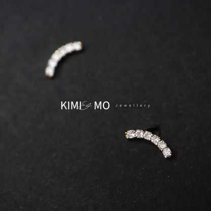 Curve Pavé Diamond Bar Stud - Or Vermeil et Argent Sterling - **Collection Minimaliste** 