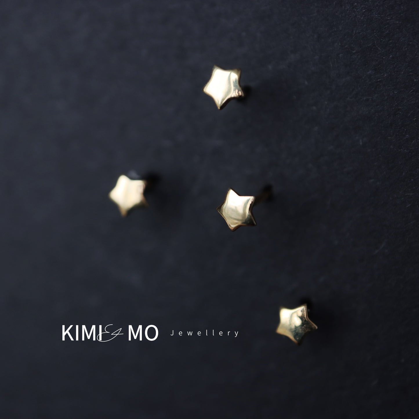 Tiny Star Stud - Or massif 9K -**Collection Céleste**